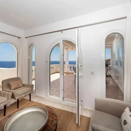 Villa Es Macar Vistas Unicas Al Mar Junto A La Playa Piscina Climatizada